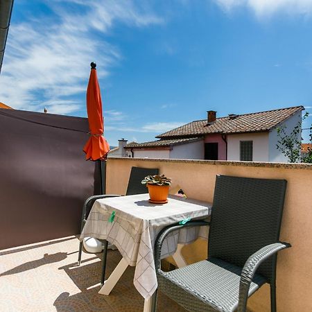 Holiday House Snjezana Veglia Exterior foto