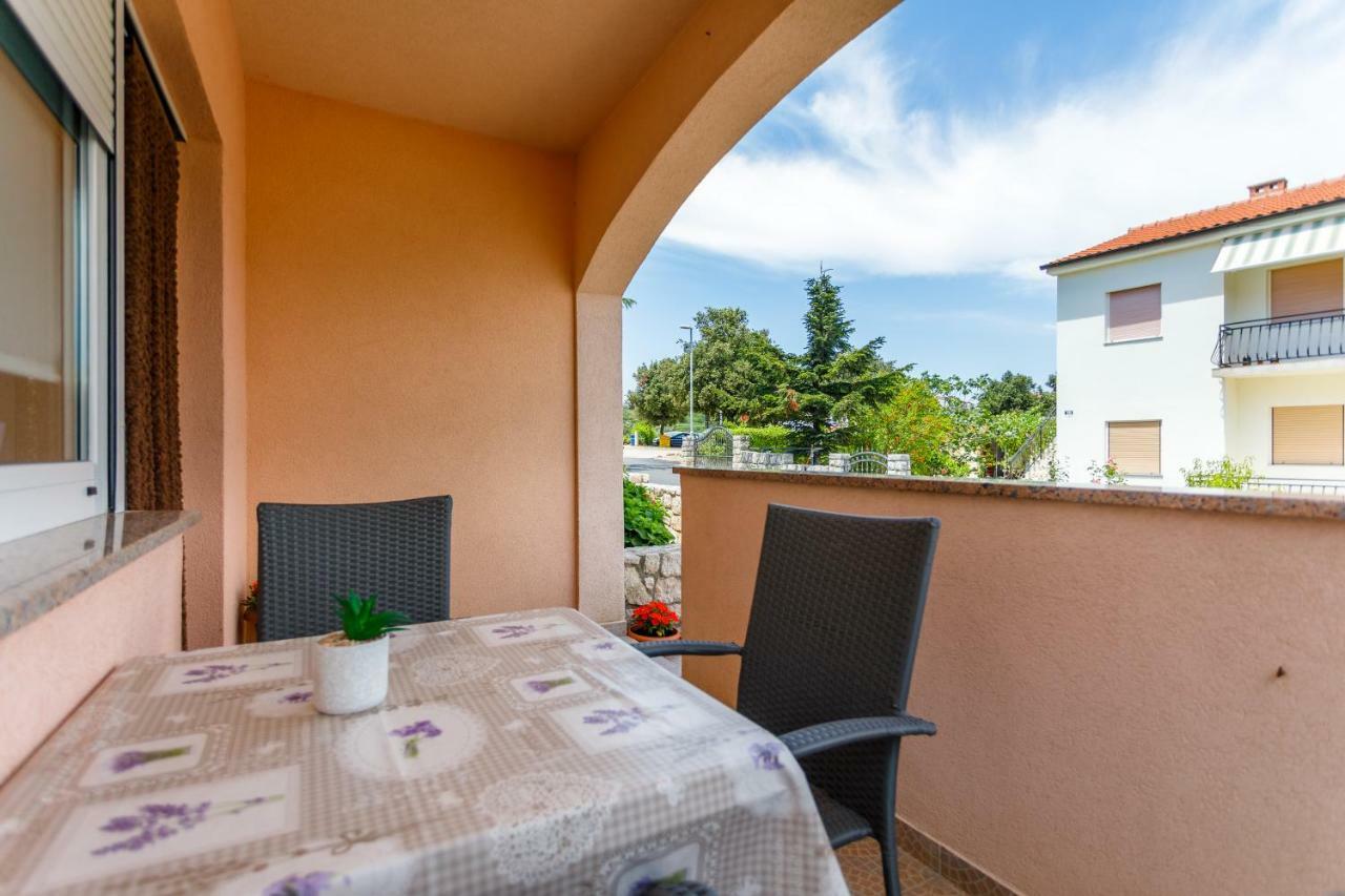 Holiday House Snjezana Veglia Exterior foto