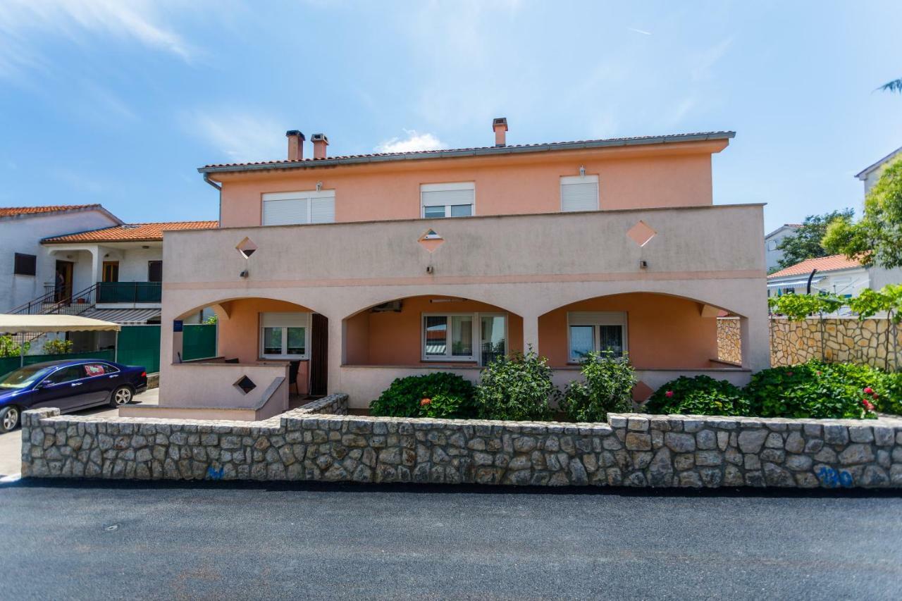 Holiday House Snjezana Veglia Exterior foto